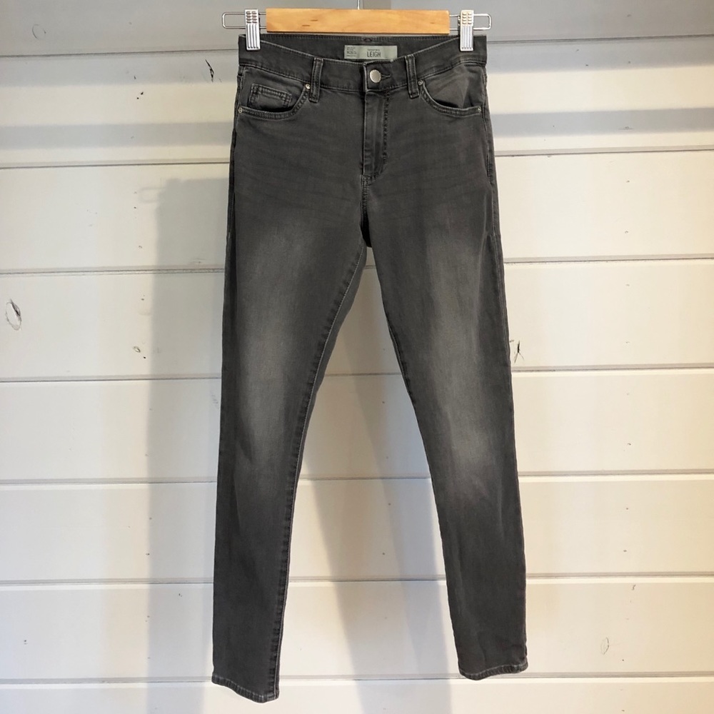 TOPSHOP Leigh Skinny Gray Jeans Size 26.